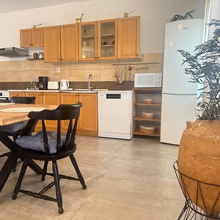 Apartments Maro Сень Екстер'єр фото