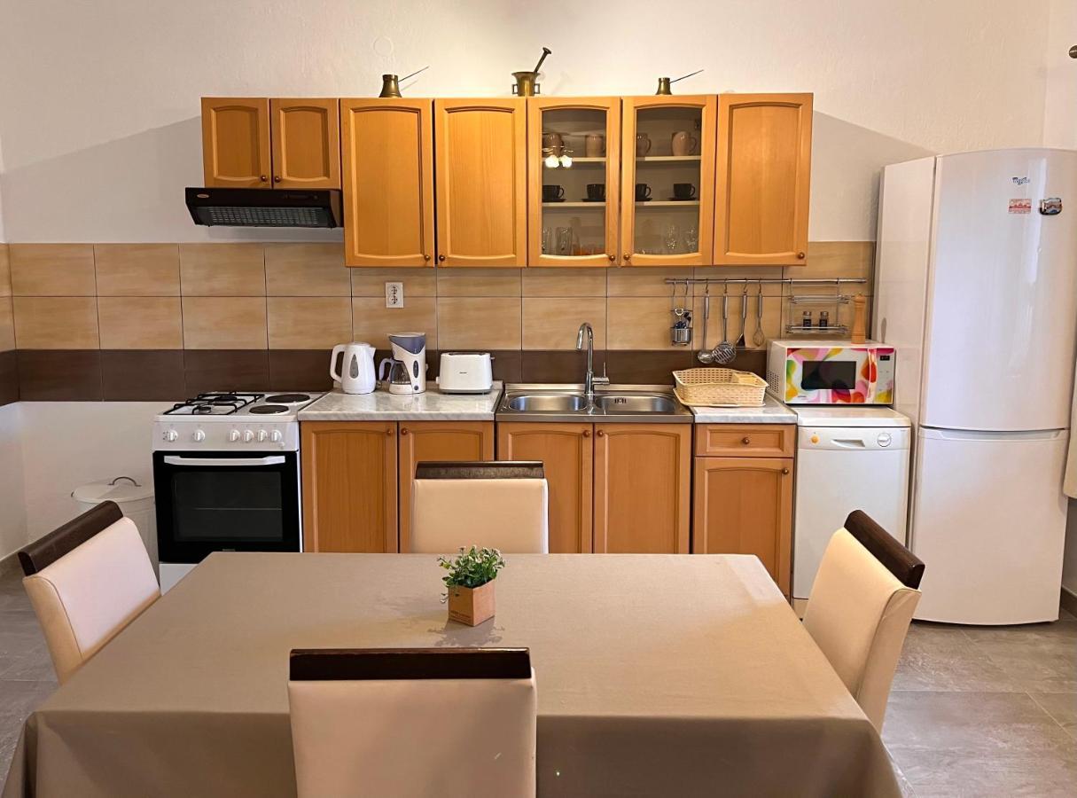 Apartments Maro Сень Екстер'єр фото