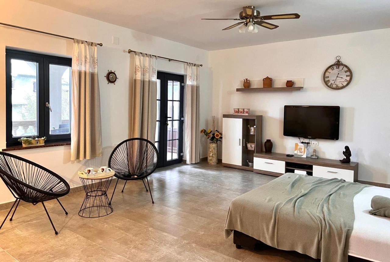 Apartments Maro Сень Екстер'єр фото
