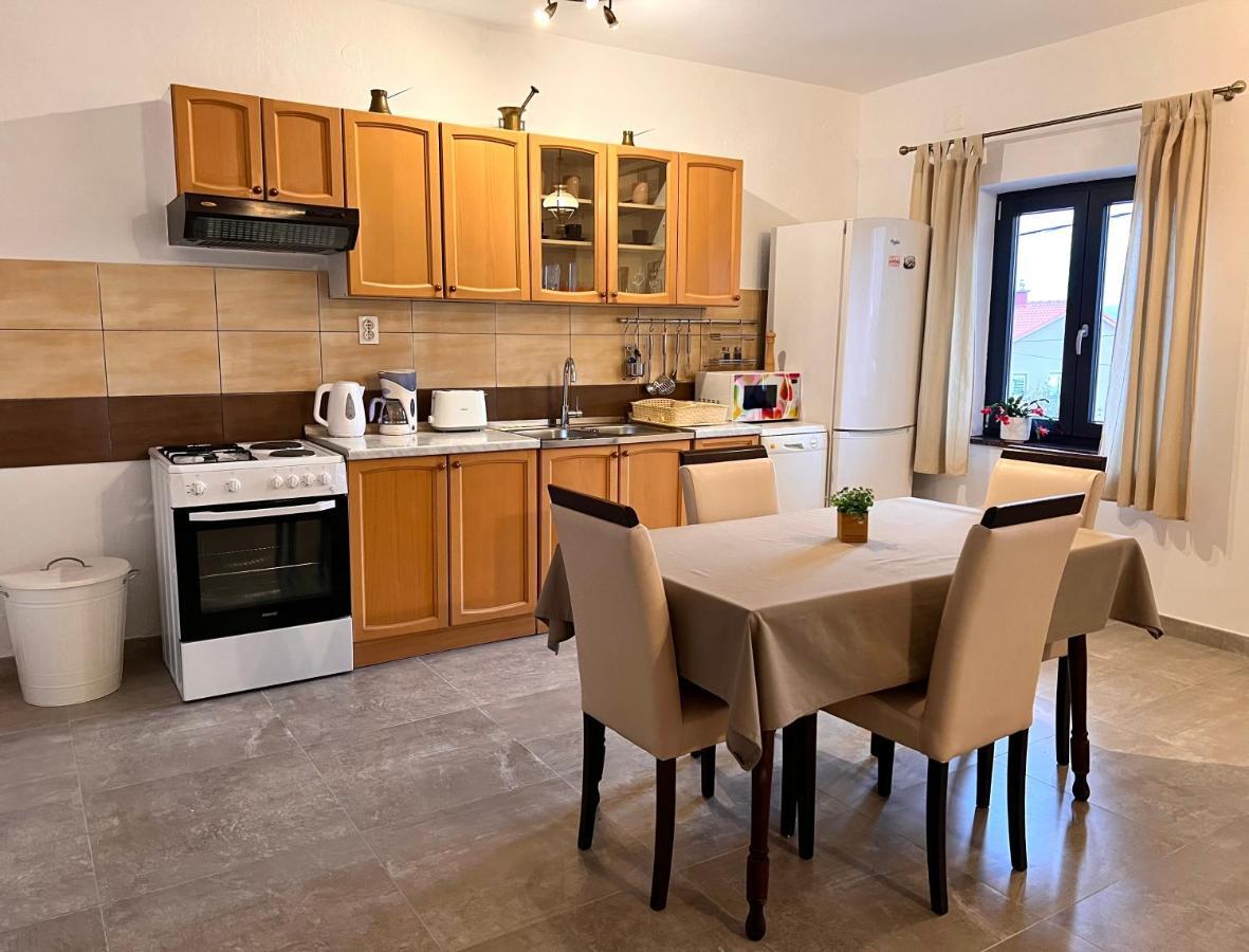 Apartments Maro Сень Екстер'єр фото