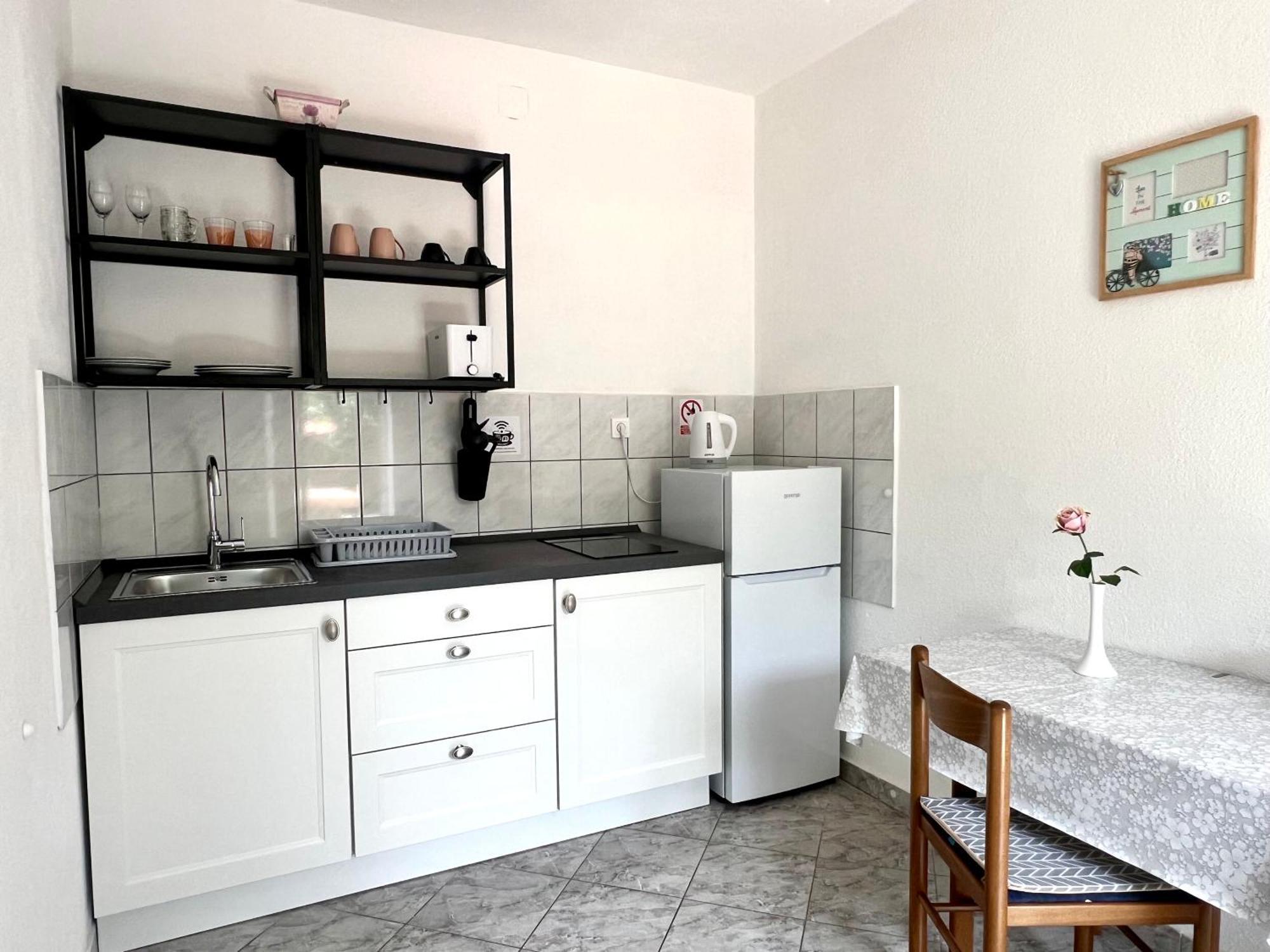 Apartments Maro Сень Екстер'єр фото