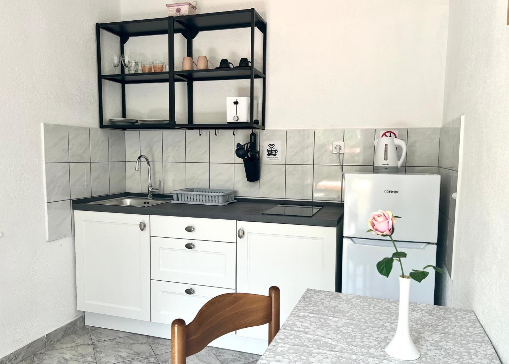Apartments Maro Сень Екстер'єр фото