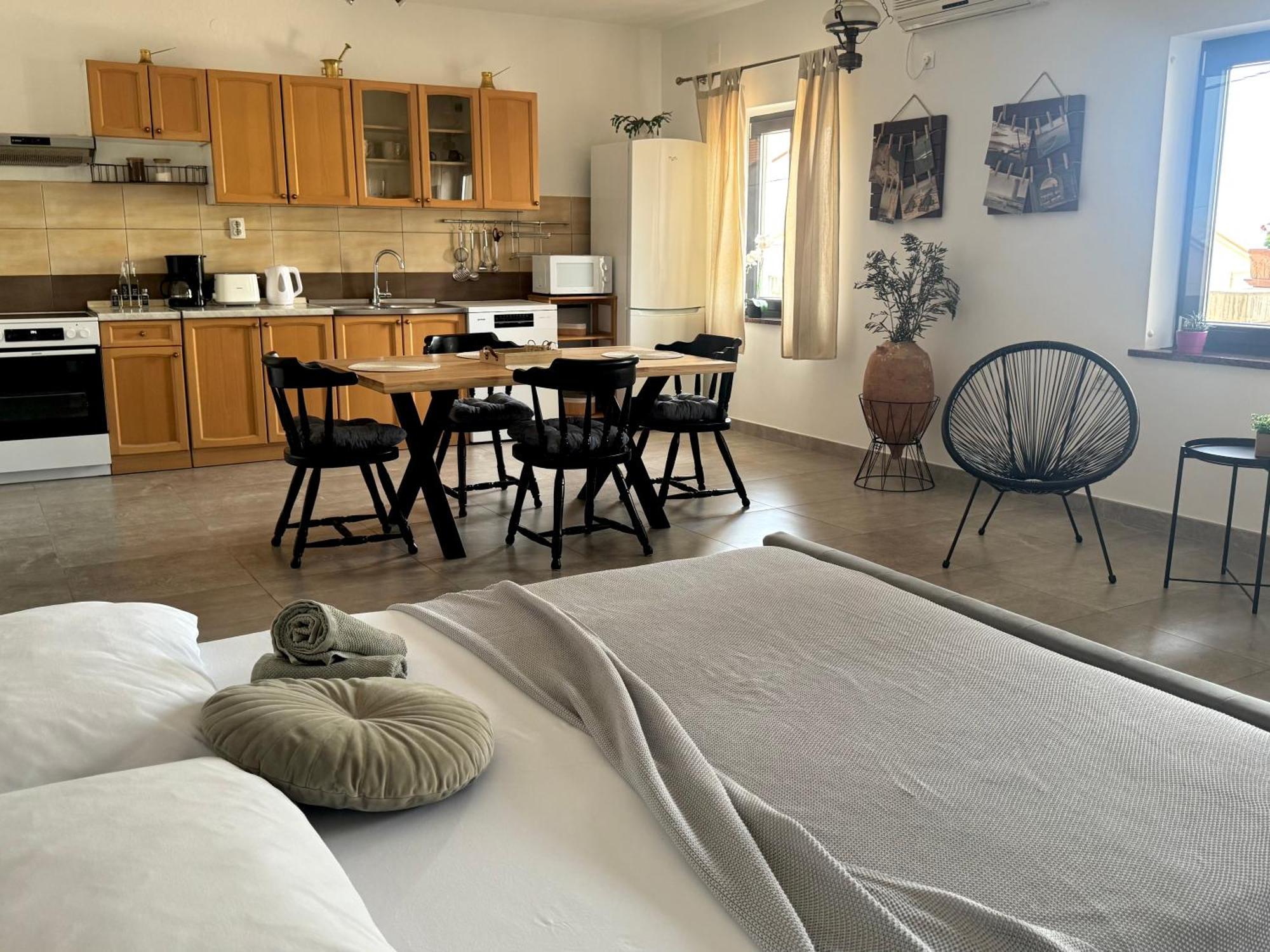 Apartments Maro Сень Екстер'єр фото