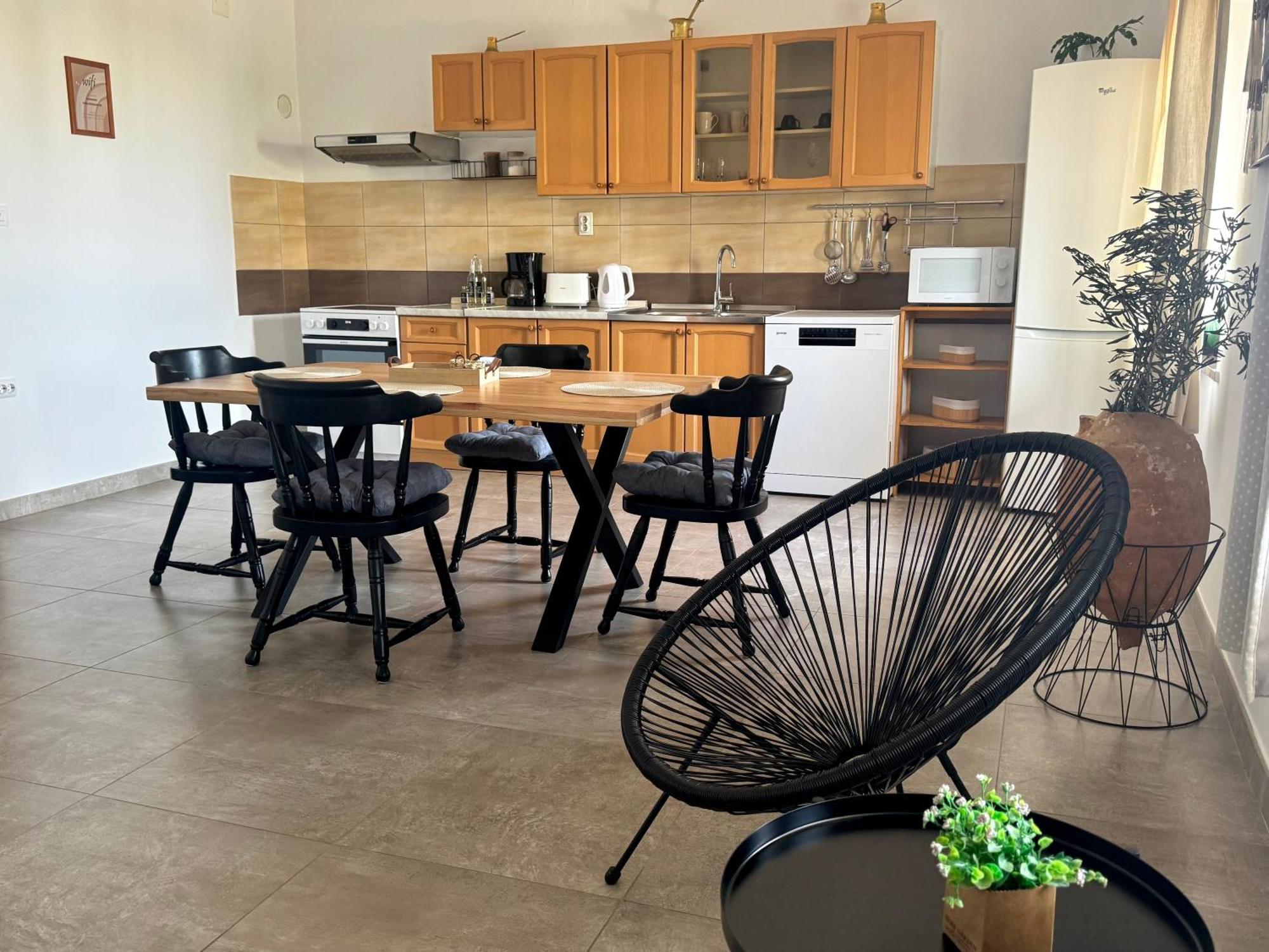 Apartments Maro Сень Екстер'єр фото